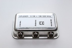 Weiche 0-108MHz / 136-1300MHz